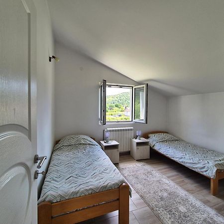 波德戈里察Cozy, Fully Equipped, Free Parking&Wifi, Quiet, 2Bd公寓 外观 照片