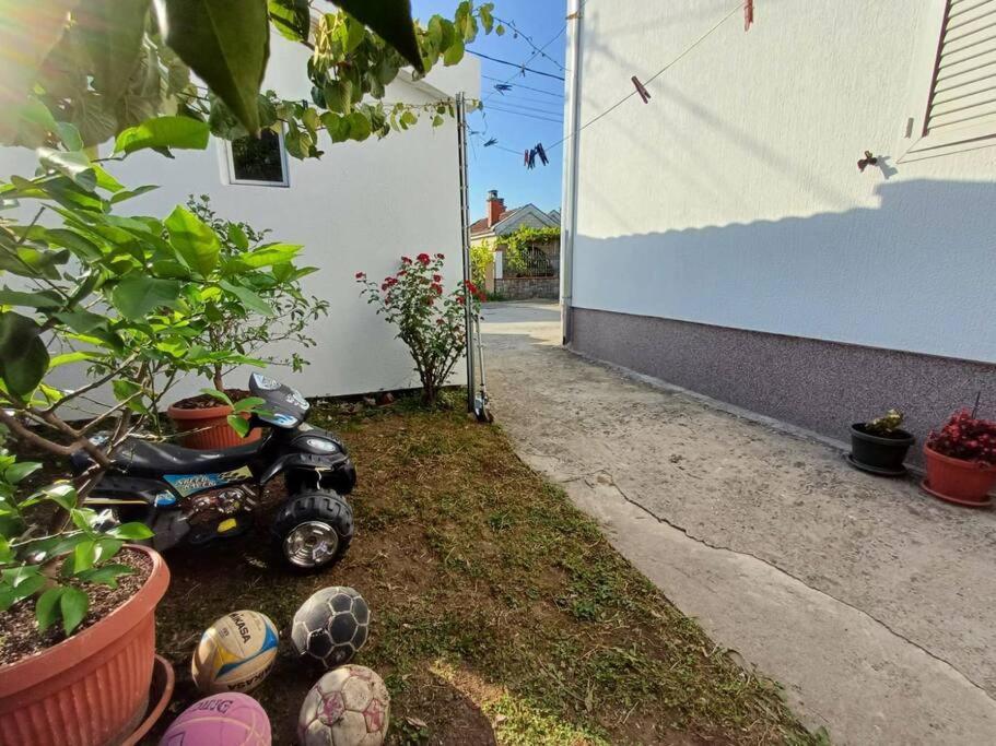 波德戈里察Cozy, Fully Equipped, Free Parking&Wifi, Quiet, 2Bd公寓 外观 照片