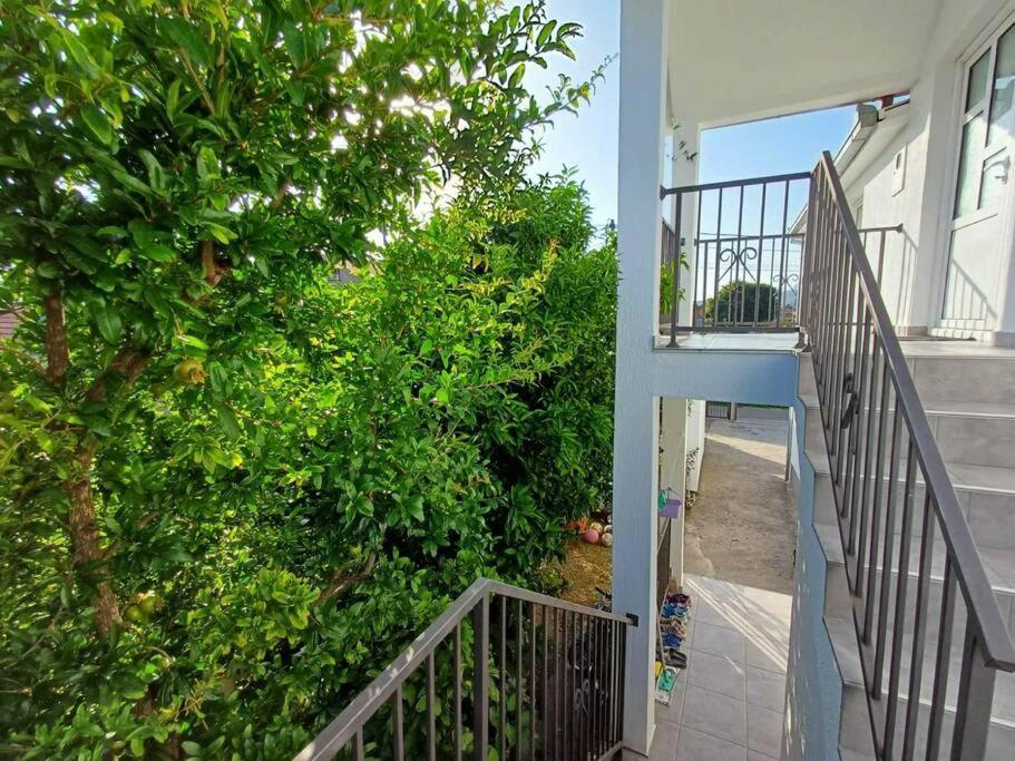 波德戈里察Cozy, Fully Equipped, Free Parking&Wifi, Quiet, 2Bd公寓 外观 照片