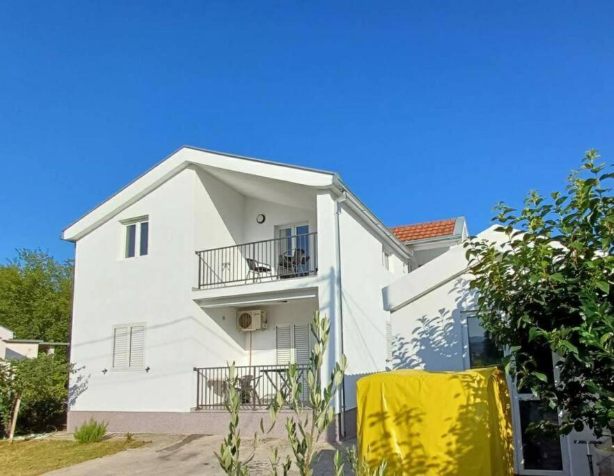 波德戈里察Cozy, Fully Equipped, Free Parking&Wifi, Quiet, 2Bd公寓 外观 照片
