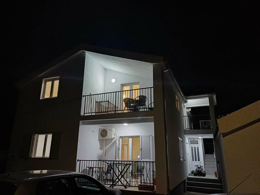 波德戈里察Cozy, Fully Equipped, Free Parking&Wifi, Quiet, 2Bd公寓 外观 照片