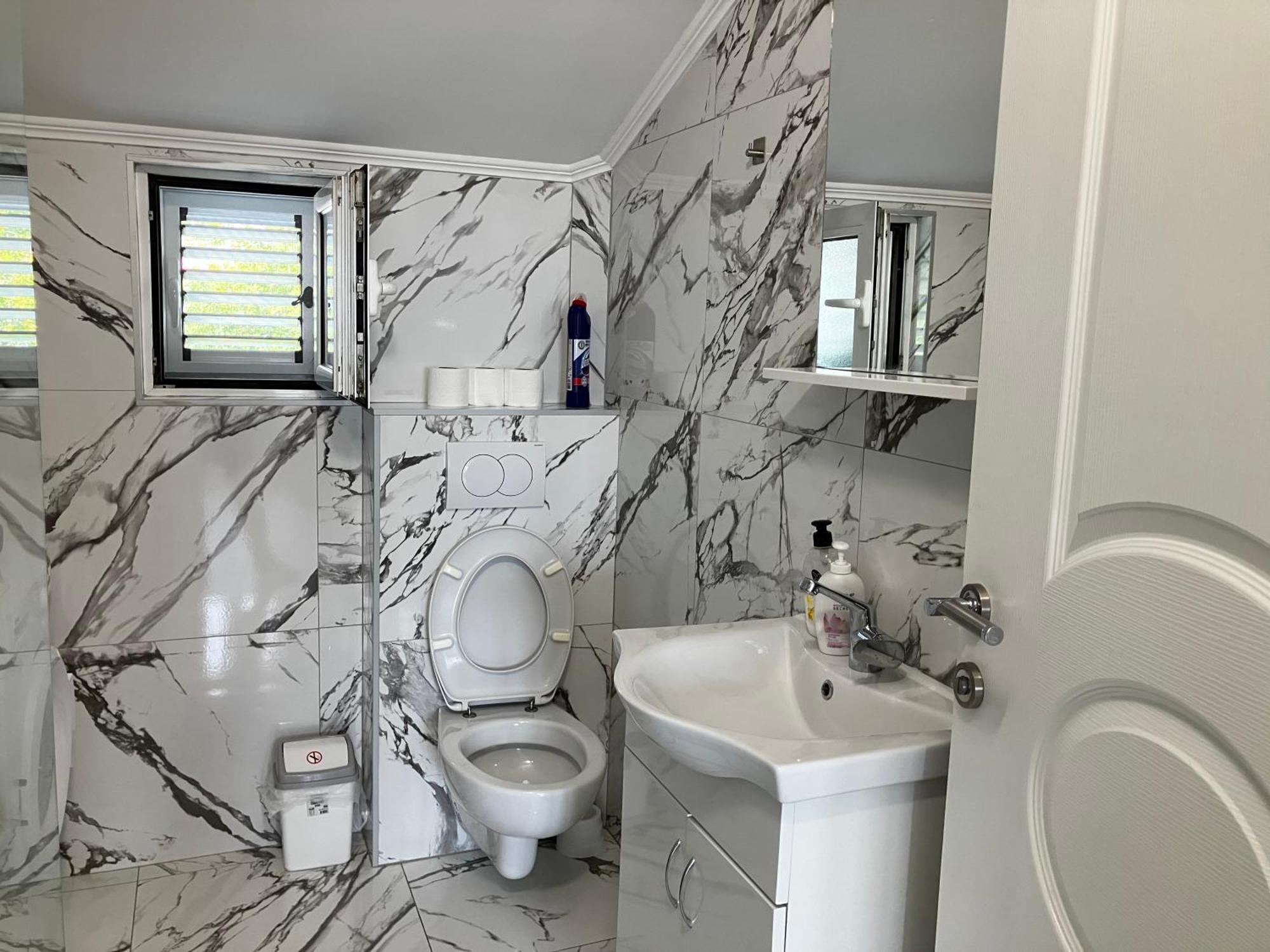 波德戈里察Cozy, Fully Equipped, Free Parking&Wifi, Quiet, 2Bd公寓 外观 照片