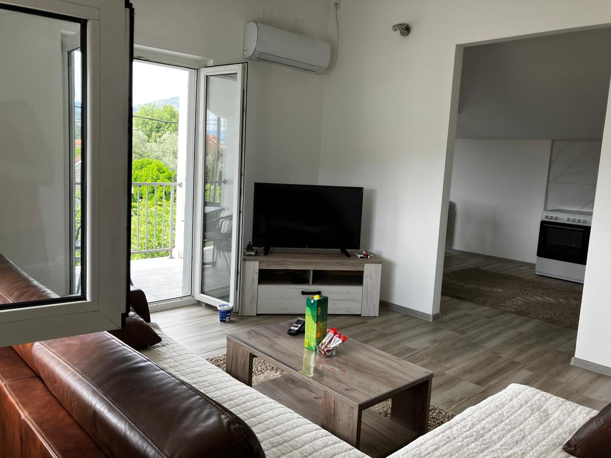 波德戈里察Cozy, Fully Equipped, Free Parking&Wifi, Quiet, 2Bd公寓 外观 照片