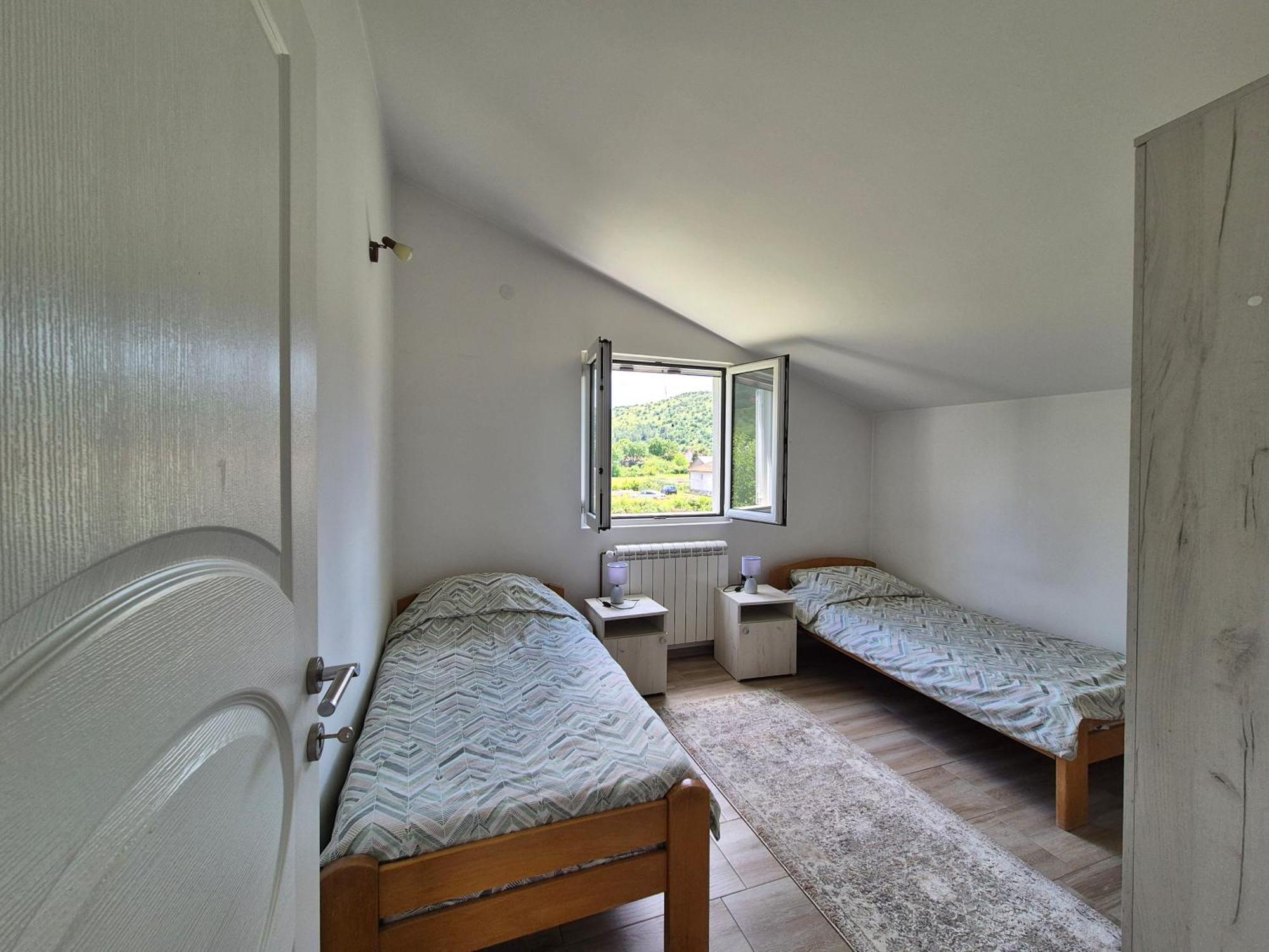 波德戈里察Cozy, Fully Equipped, Free Parking&Wifi, Quiet, 2Bd公寓 外观 照片