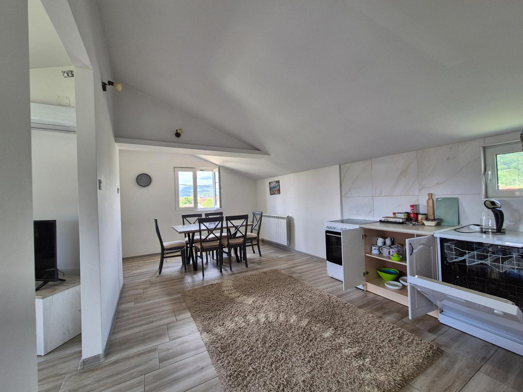 波德戈里察Cozy, Fully Equipped, Free Parking&Wifi, Quiet, 2Bd公寓 外观 照片