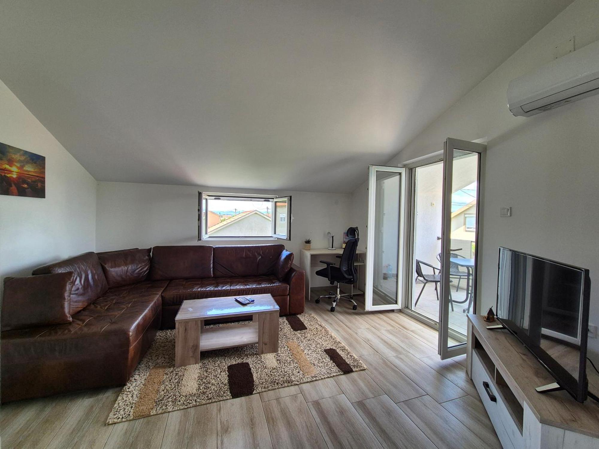 波德戈里察Cozy, Fully Equipped, Free Parking&Wifi, Quiet, 2Bd公寓 外观 照片